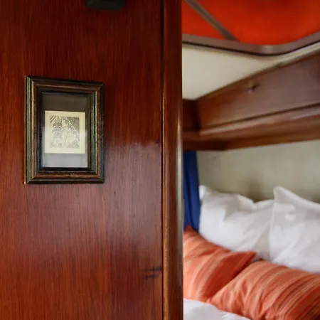 Oma Edda - Glamping In Kultigem Wohnwagen Auf Seeblick * Neustadt in Holstein